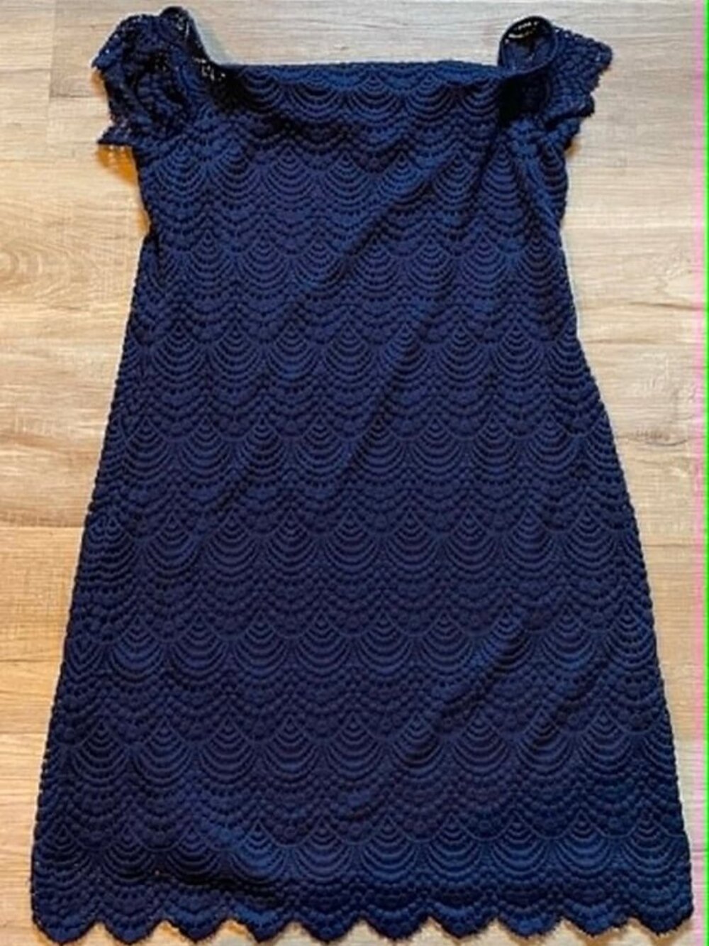 True Navy Scalloped